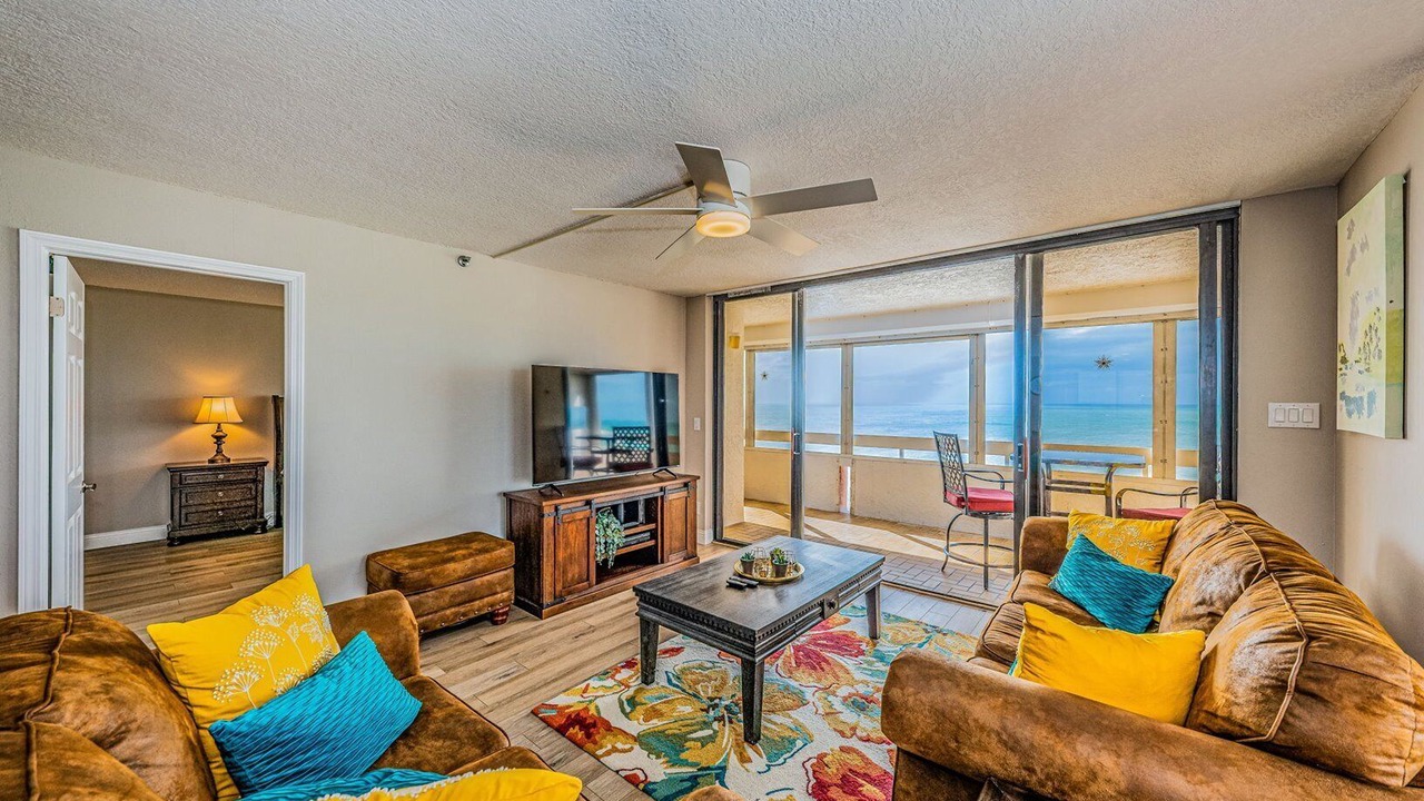 Photo of Livingroom in Redington Shores