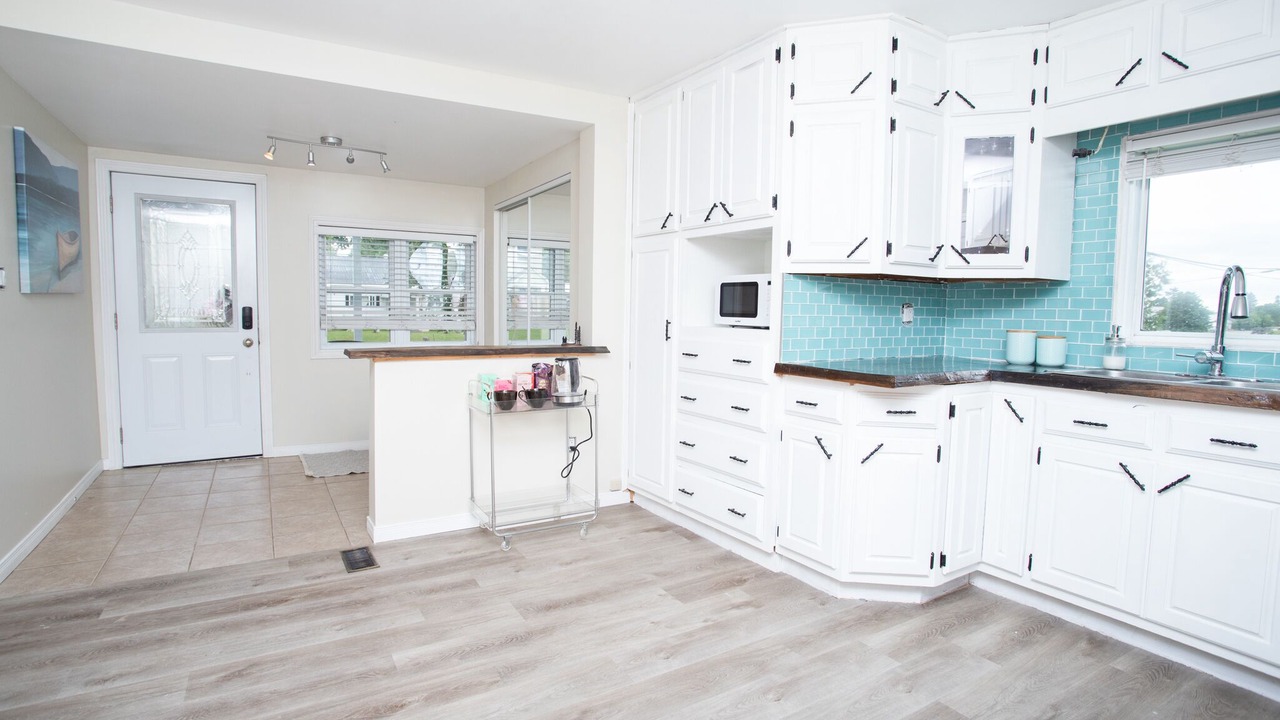 Photo of Kitchen in Port Loring