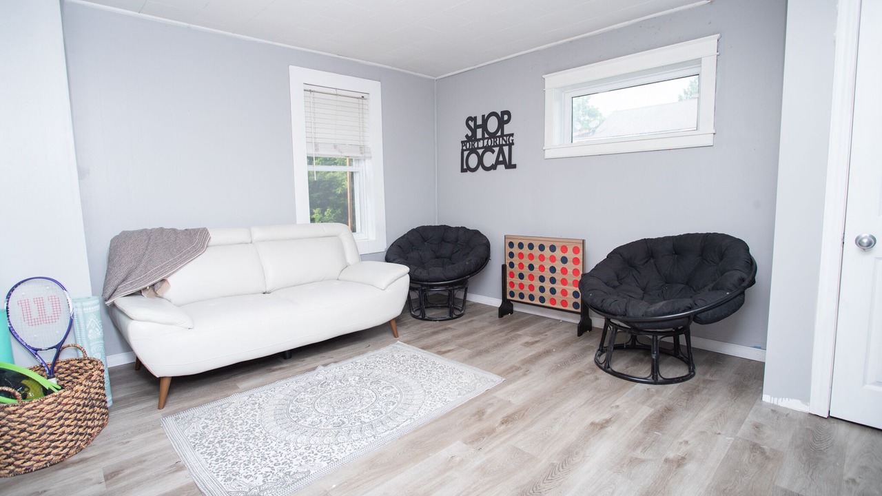 Photo of Livingroom in Port Loring