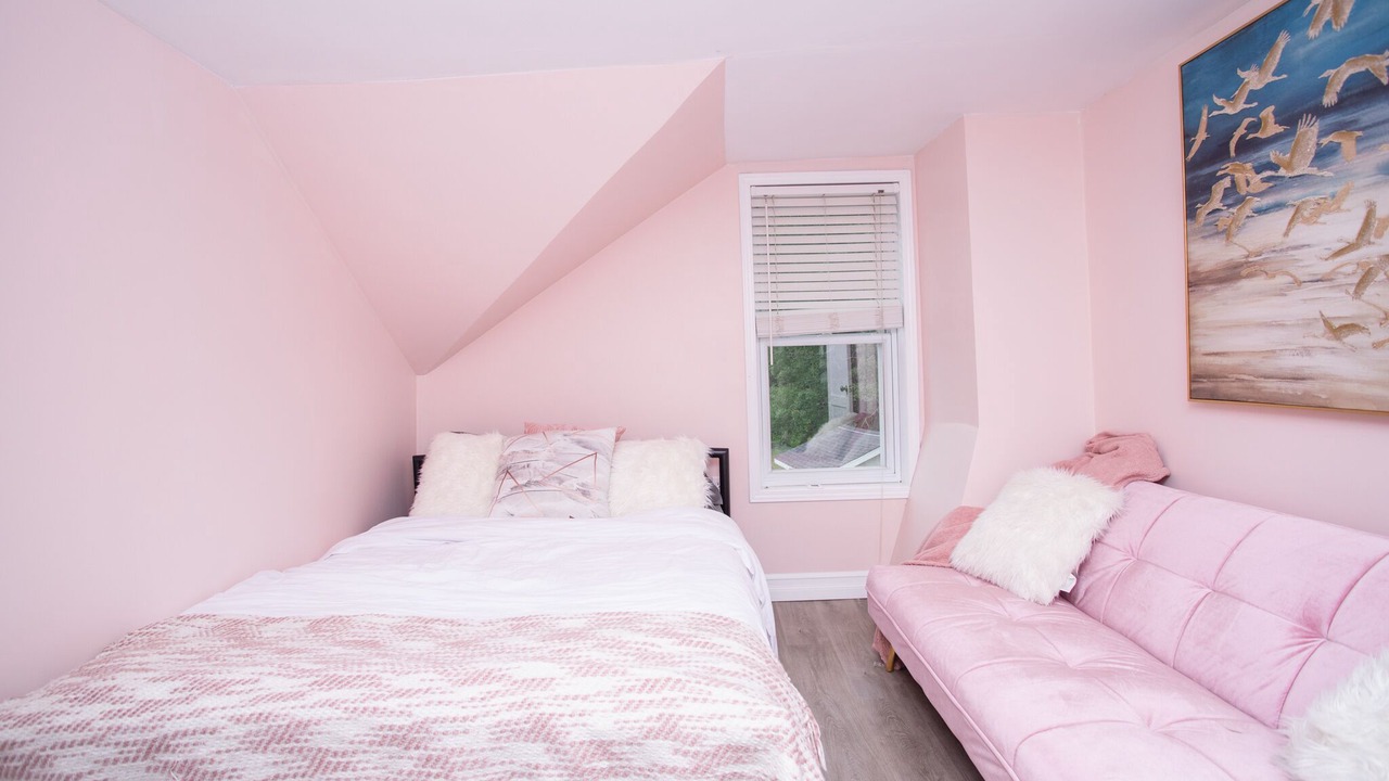 Photo of Bedroom in Port Loring