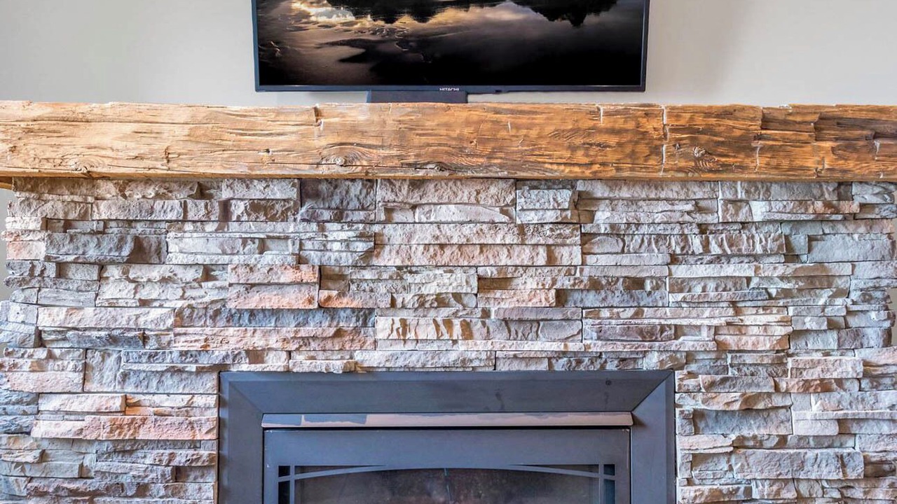 Photo of Livingroom in Kincardine