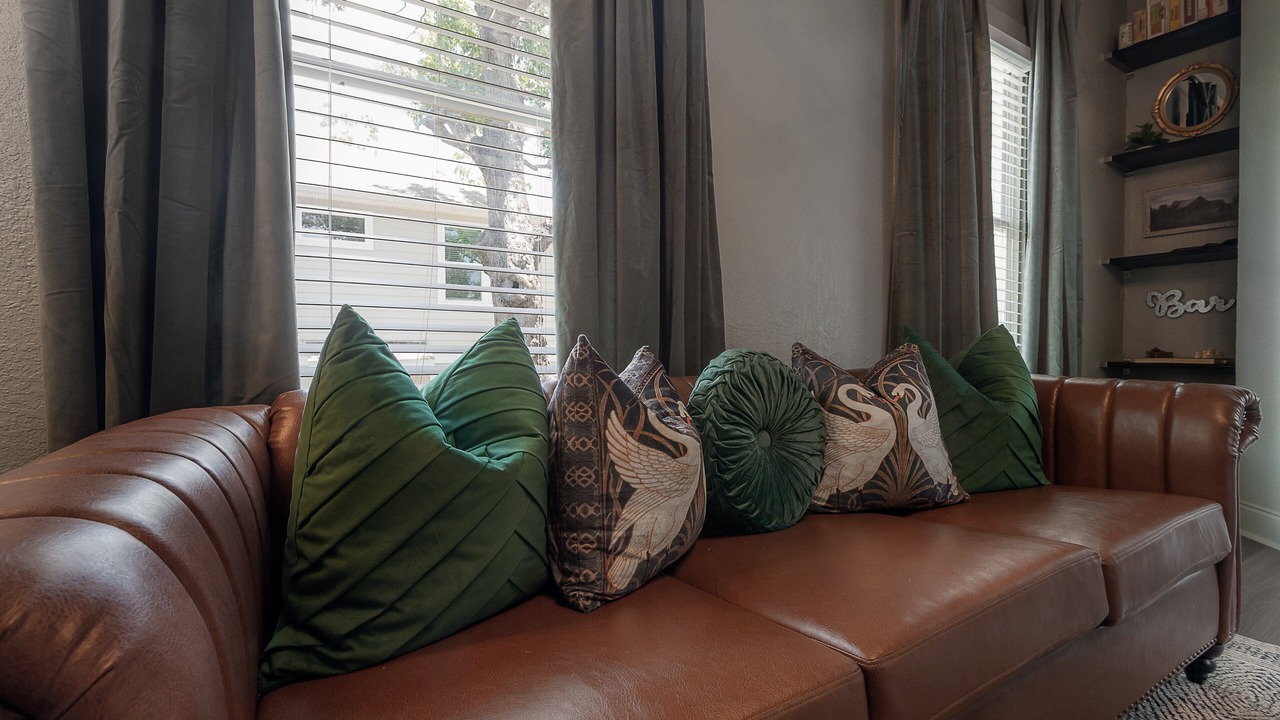 Photo of Livingroom in North Hyde Park
