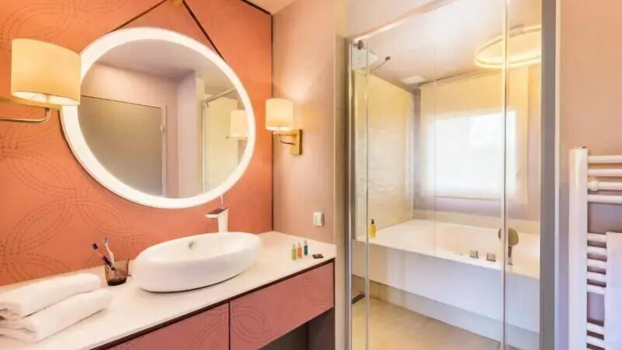 Photo of Bathroom in Bailly-Romainvilliers