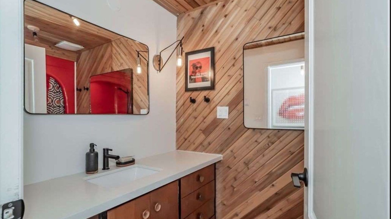 Photo of Bathroom in Lagoon City