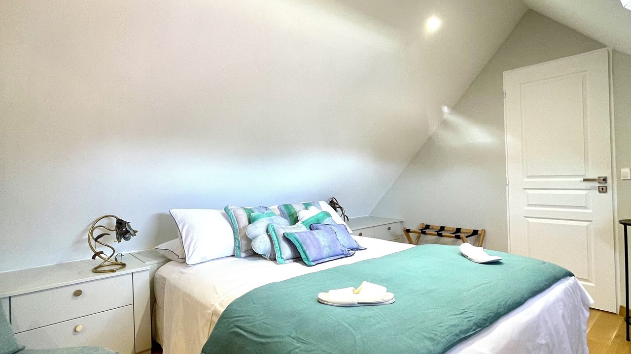 Photo of Bedroom in Magny-le-Hongre