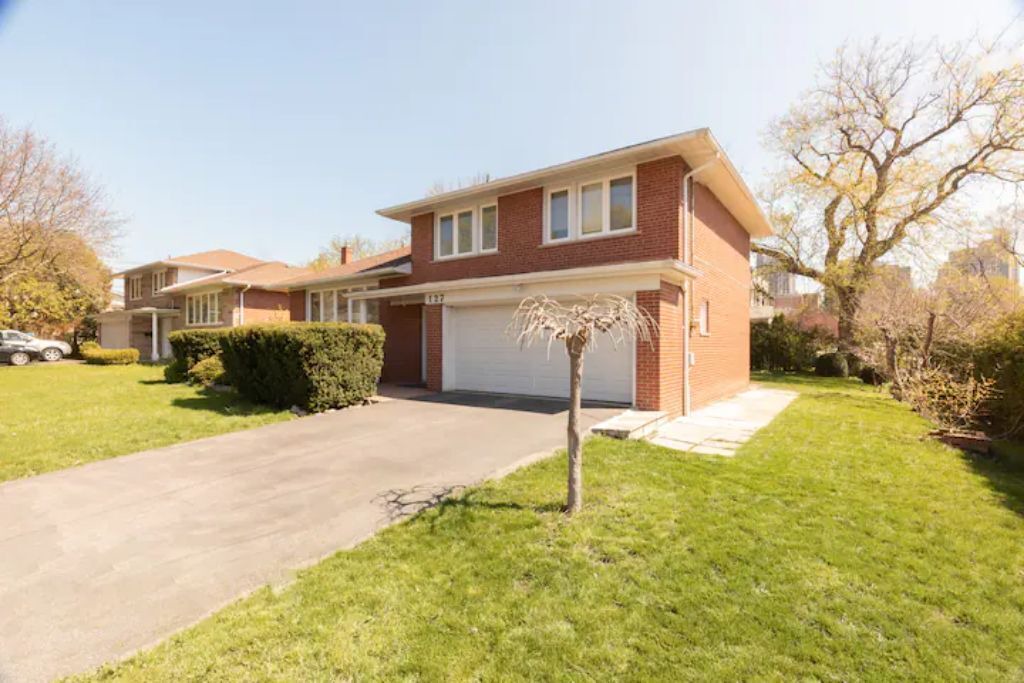 Photo of Outdoor in Willowdale