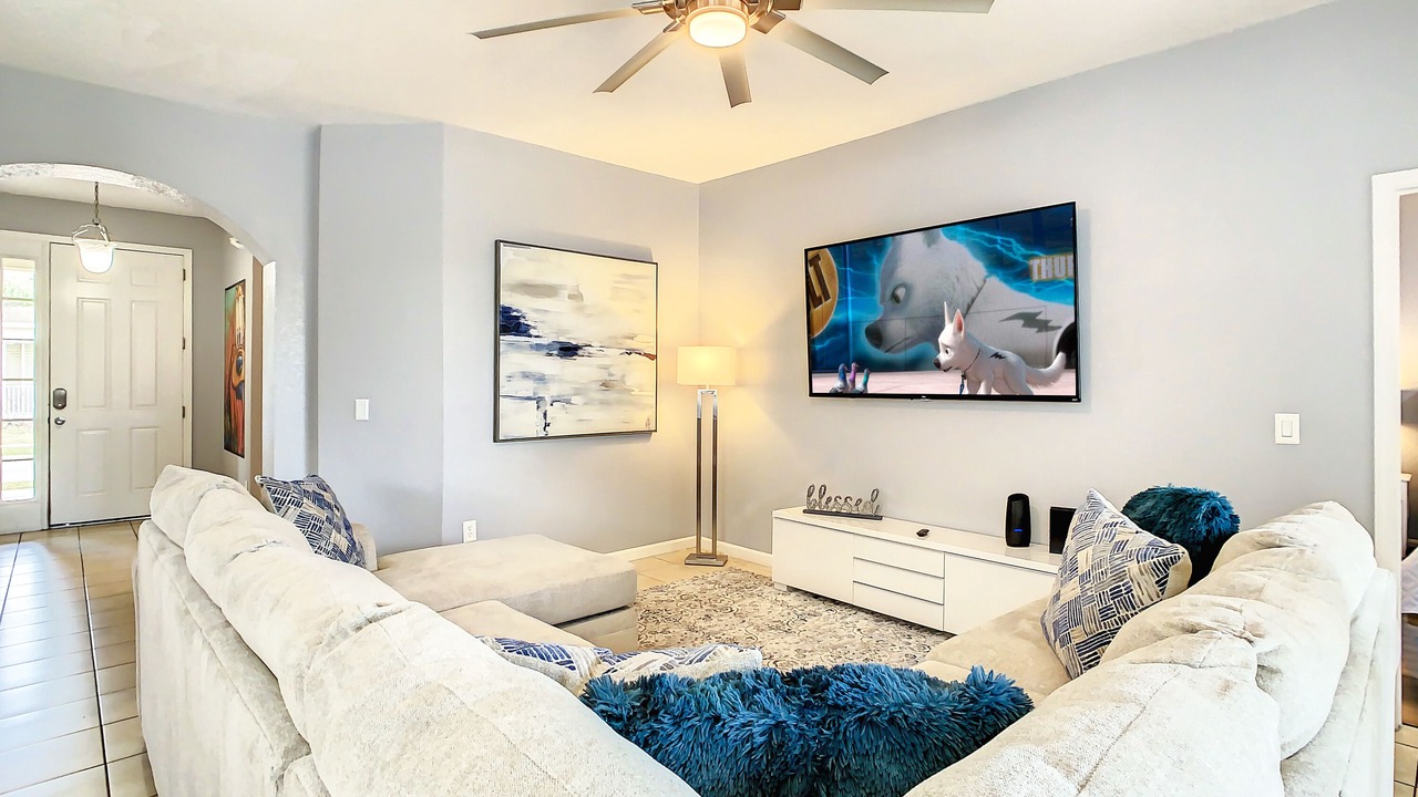 Photo of Livingroom in Trafalgar Village