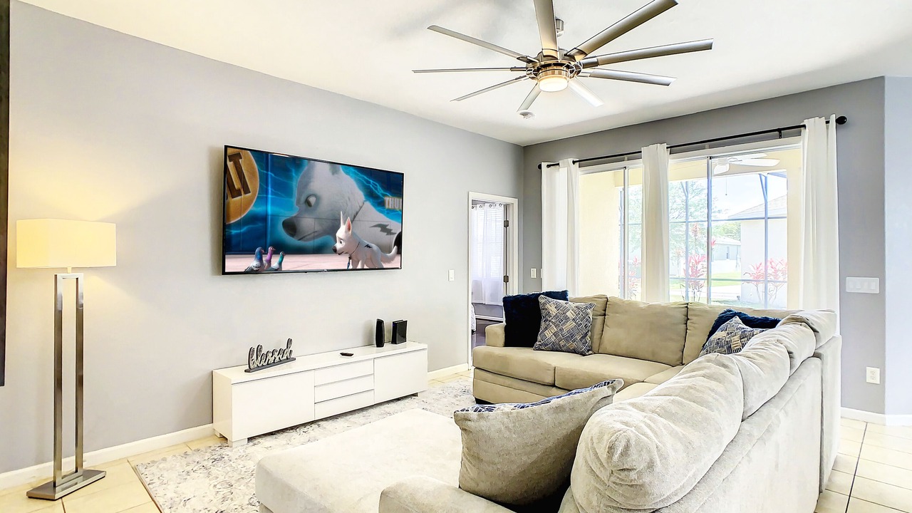 Photo of Livingroom in Trafalgar Village