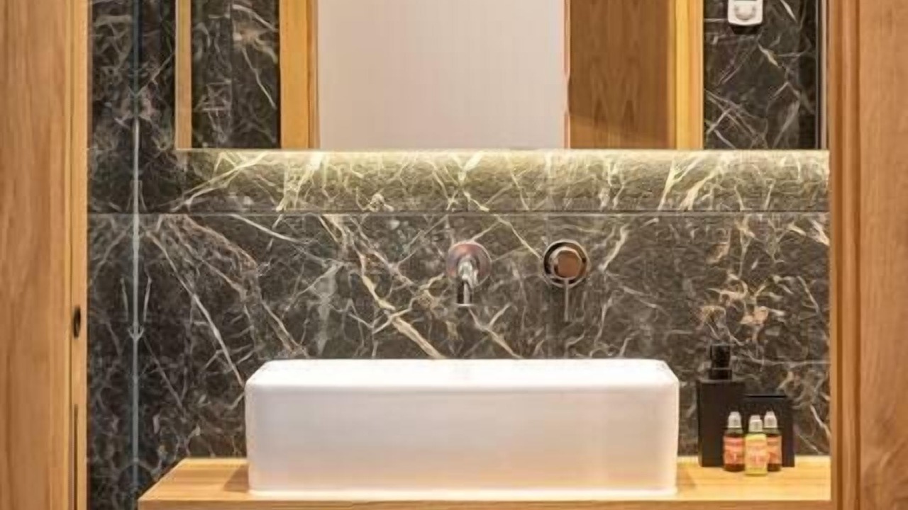 Photo of Bathroom in Porte-Saint-Martin