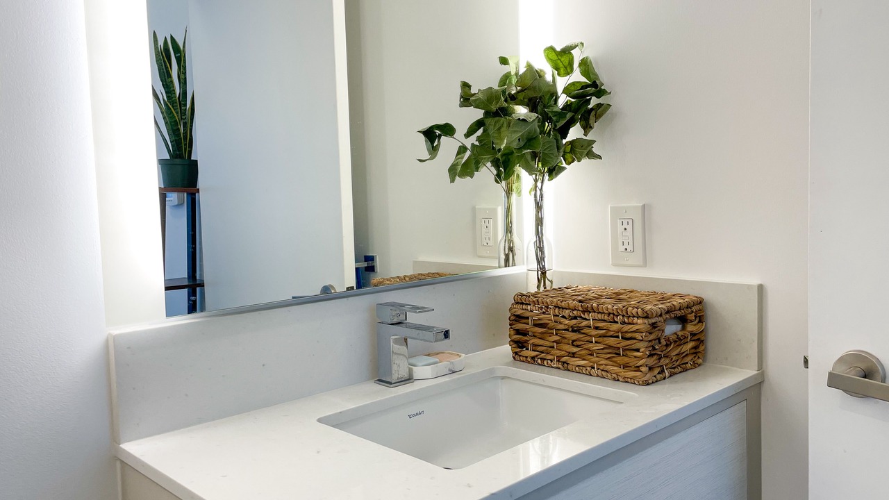 Photo of Bathroom in Bay Street Corridor