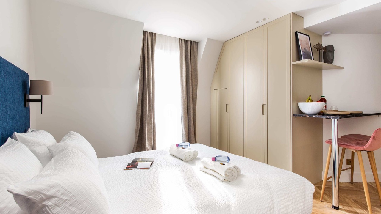 Photo of Bedroom in Pigalle