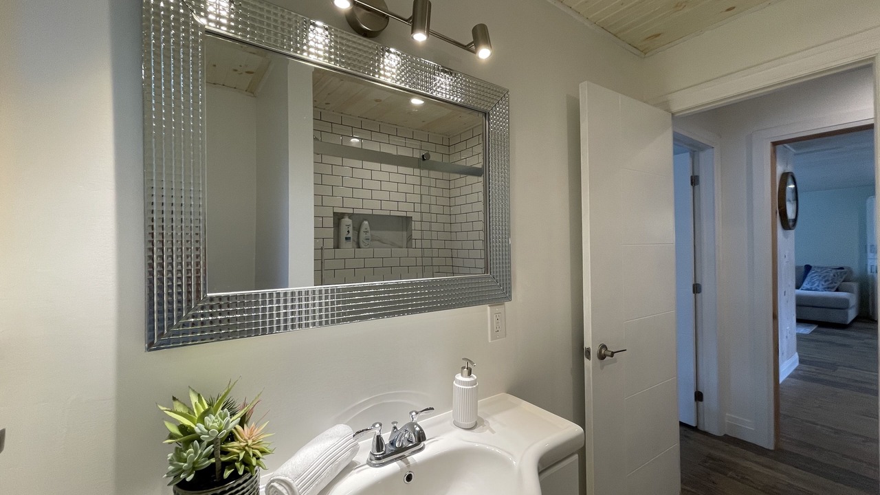Photo of Bathroom in Wasaga Beach