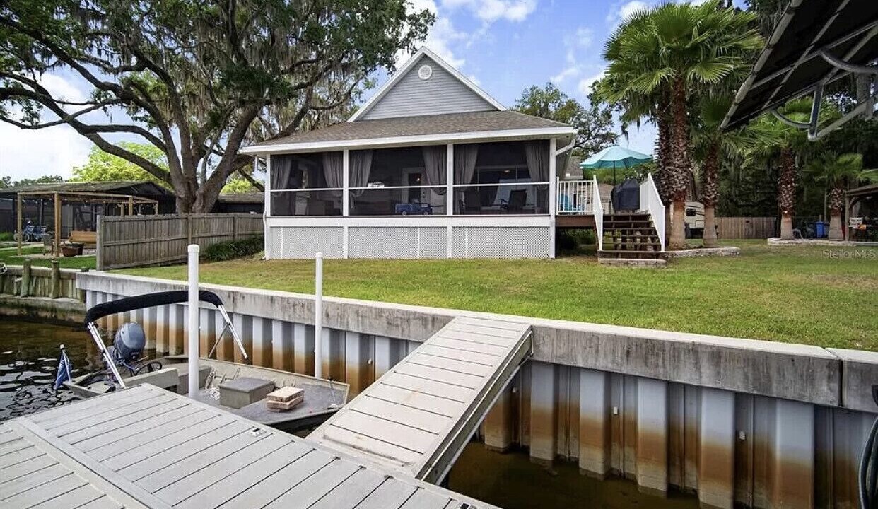 Photo of Patio Balcony in Riverview