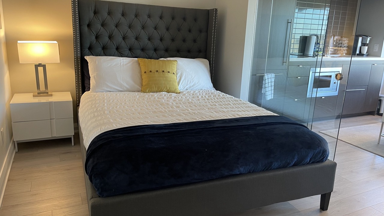 Photo of Bedroom in Bloor-Yorkville