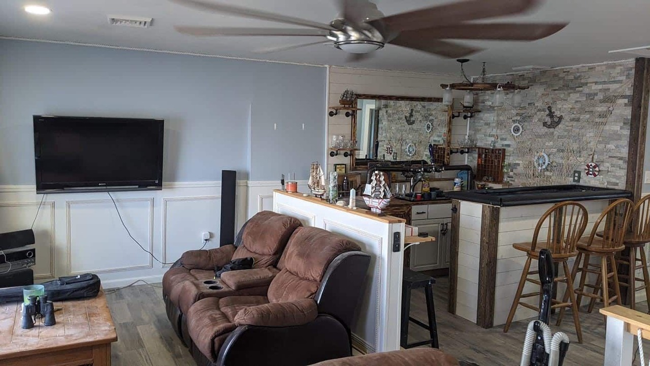 Photo of Livingroom in Downe