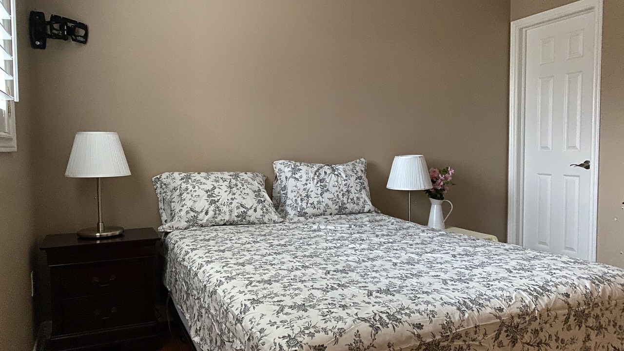Photo of Bedroom in Aurora