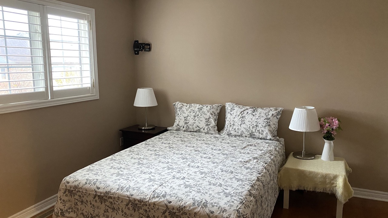 Photo of Bedroom in Aurora