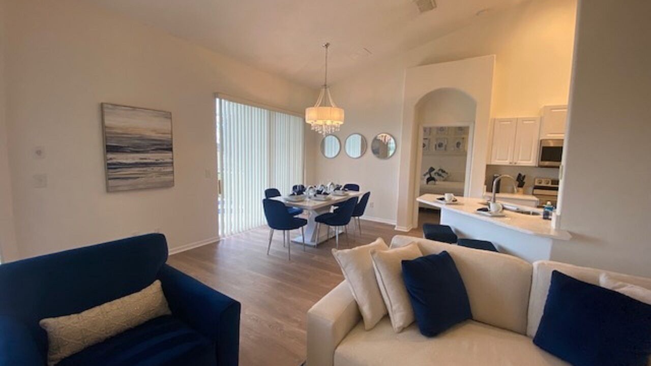 Photo of Livingroom in Tuscan Hills