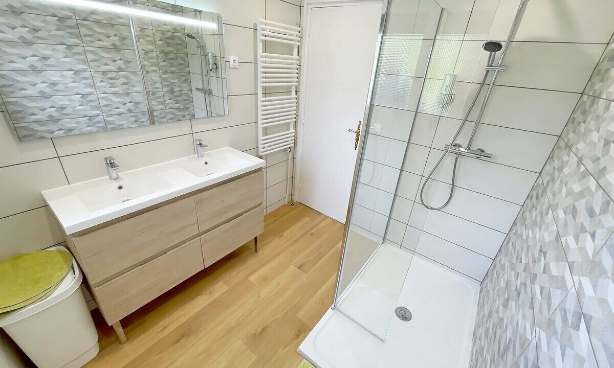 Photo of Bathroom in Tremblay-en-France