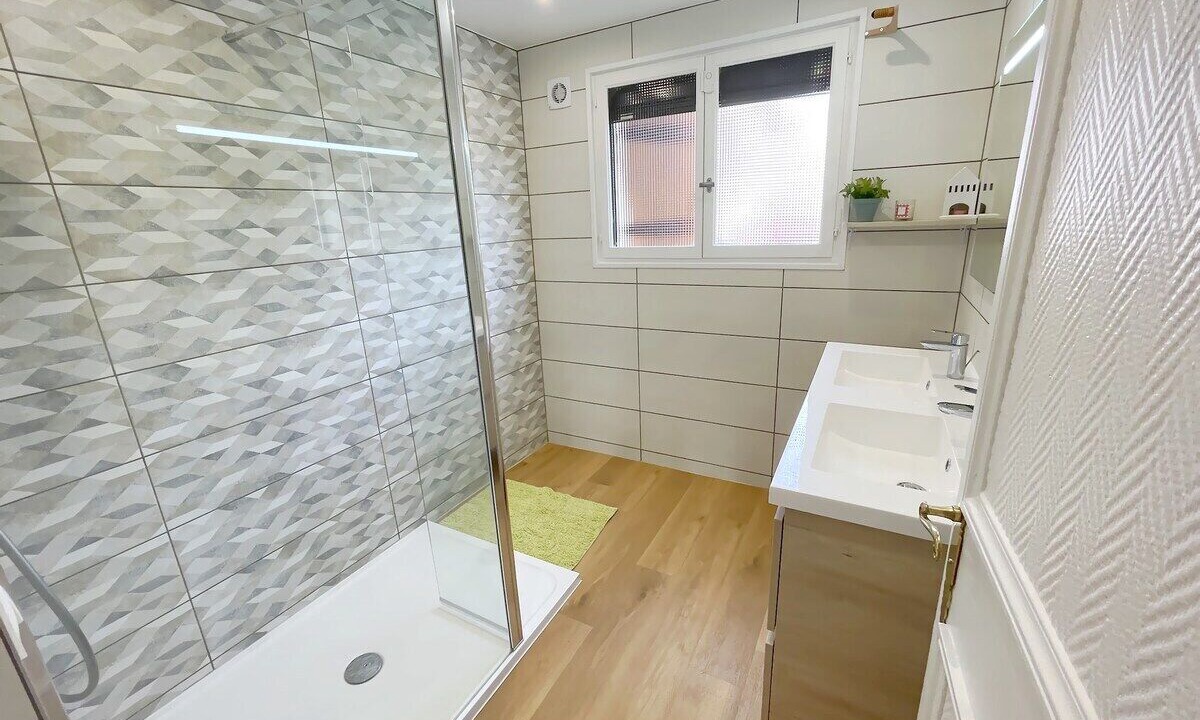 Photo of Bathroom in Tremblay-en-France