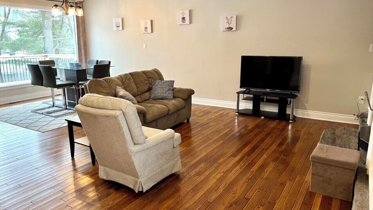 Photo of Livingroom in Parry Sound