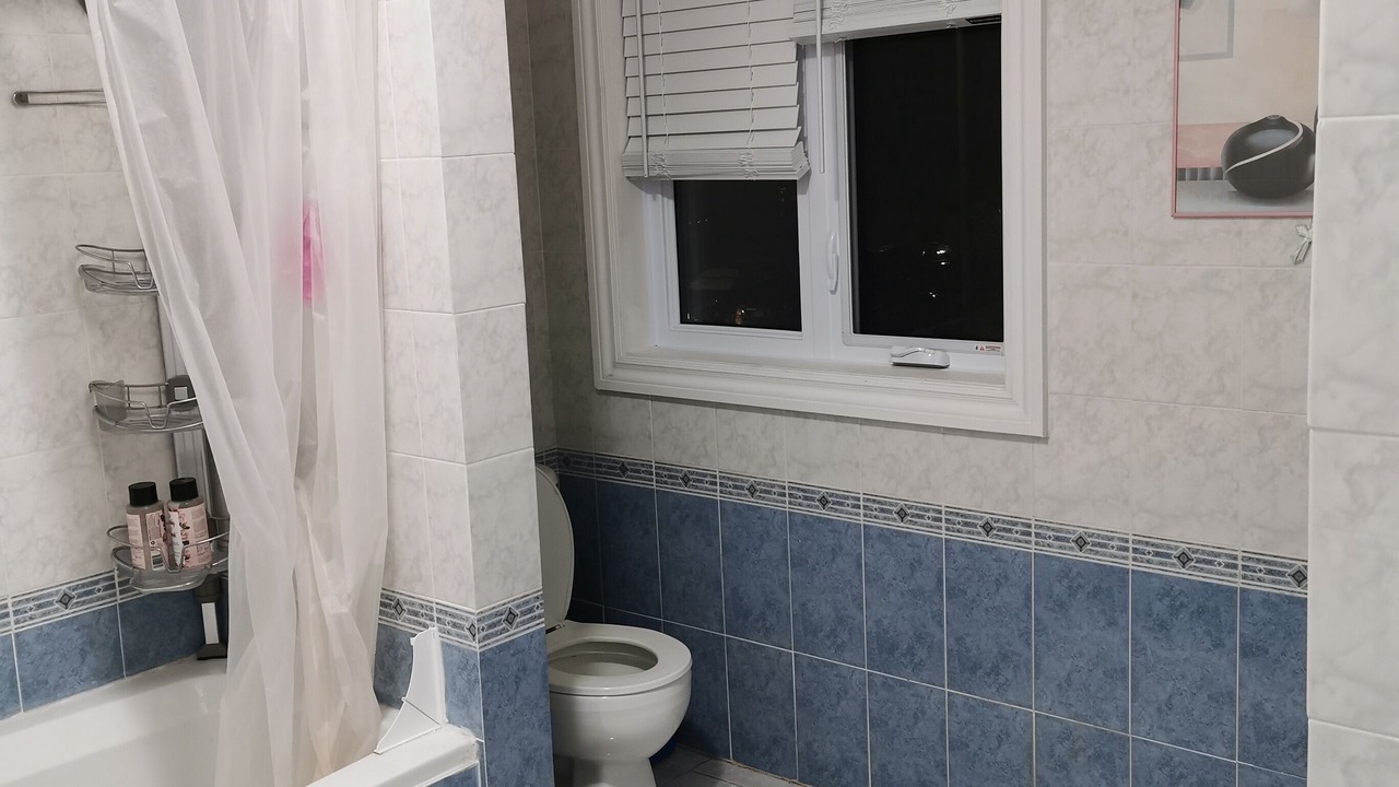 Photo of Bathroom in Lisgar