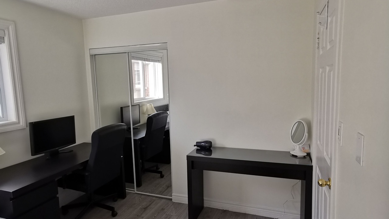 Photo of Bedroom in Lisgar