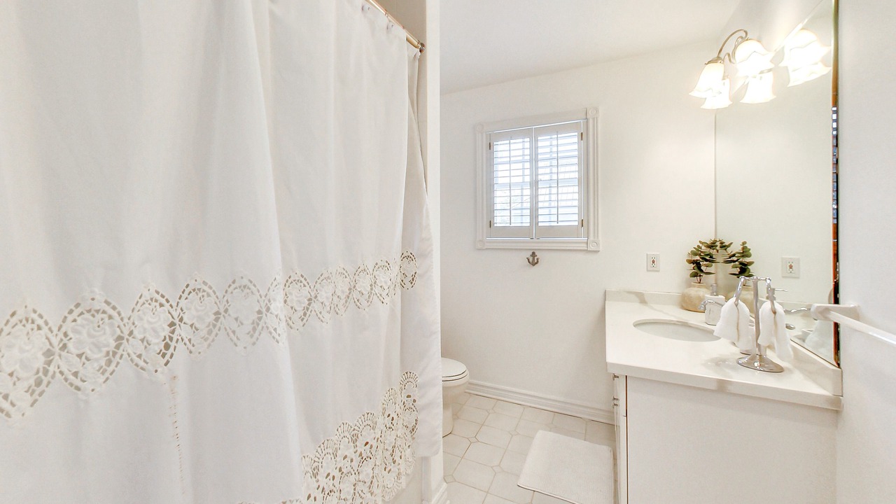 Photo of Bathroom in Crystal Beach