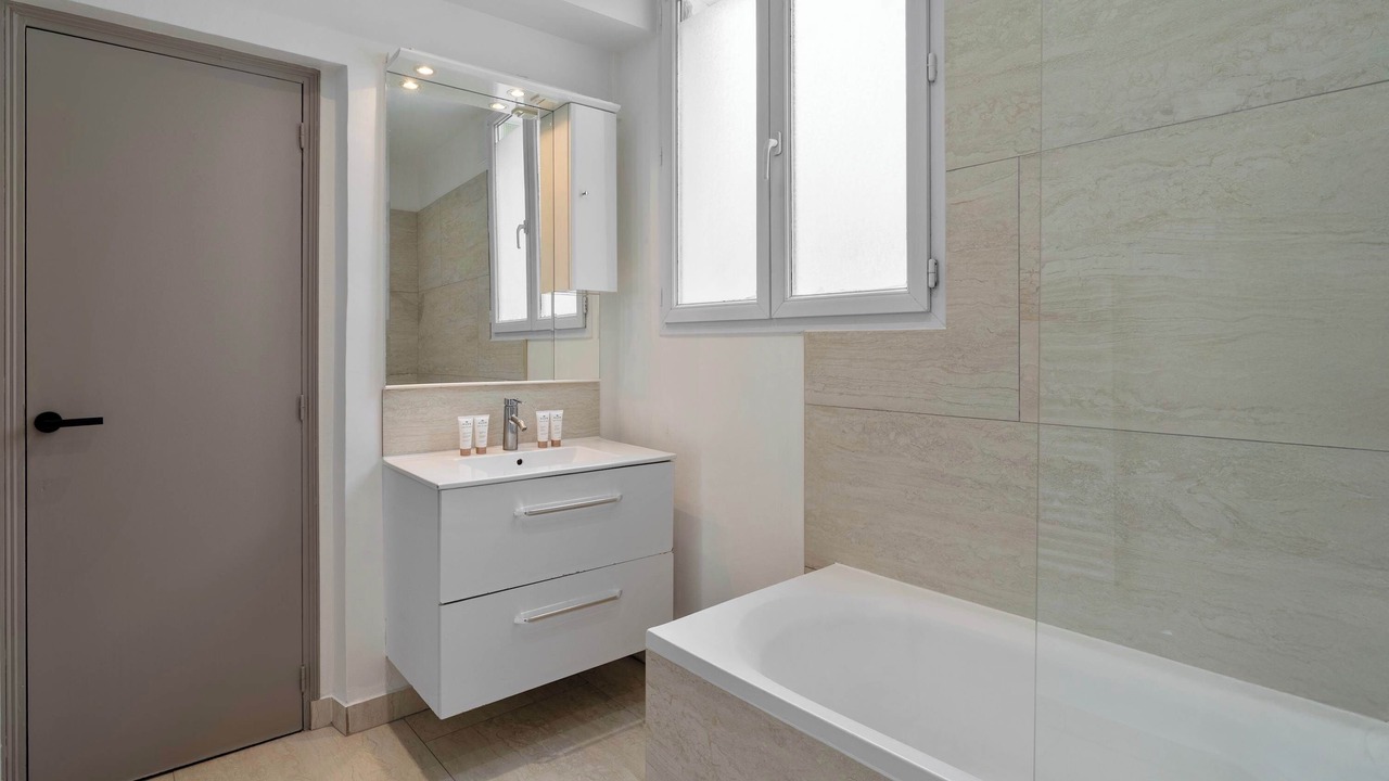 Photo of Bathroom in Plaisance