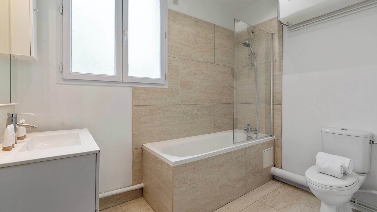 Photo of Bathroom in Plaisance