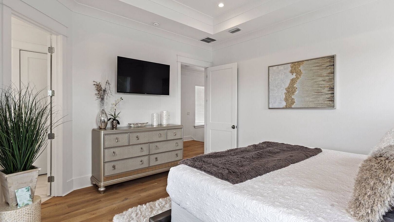 Photo of Bedroom in Emerald Waters Village