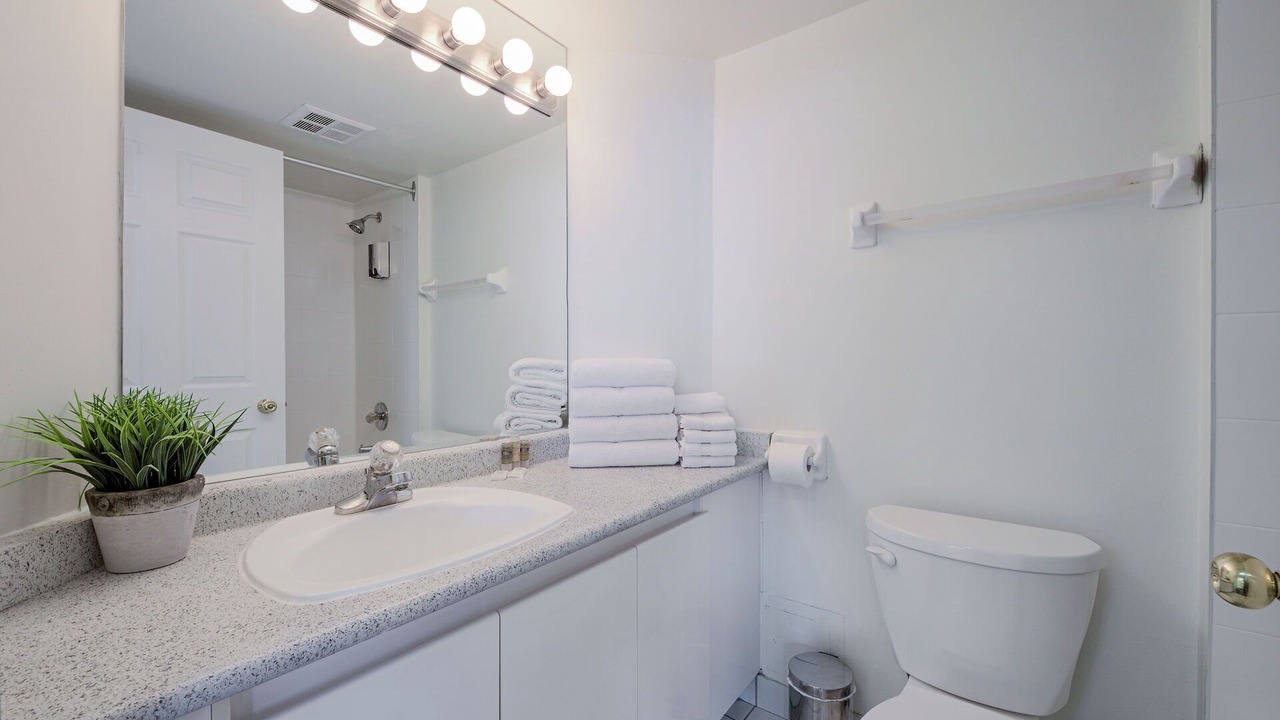 Photo of Bathroom in Bay Street Corridor