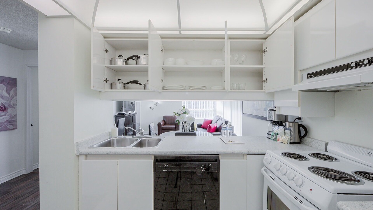 Photo of Kitchen in Bay Street Corridor