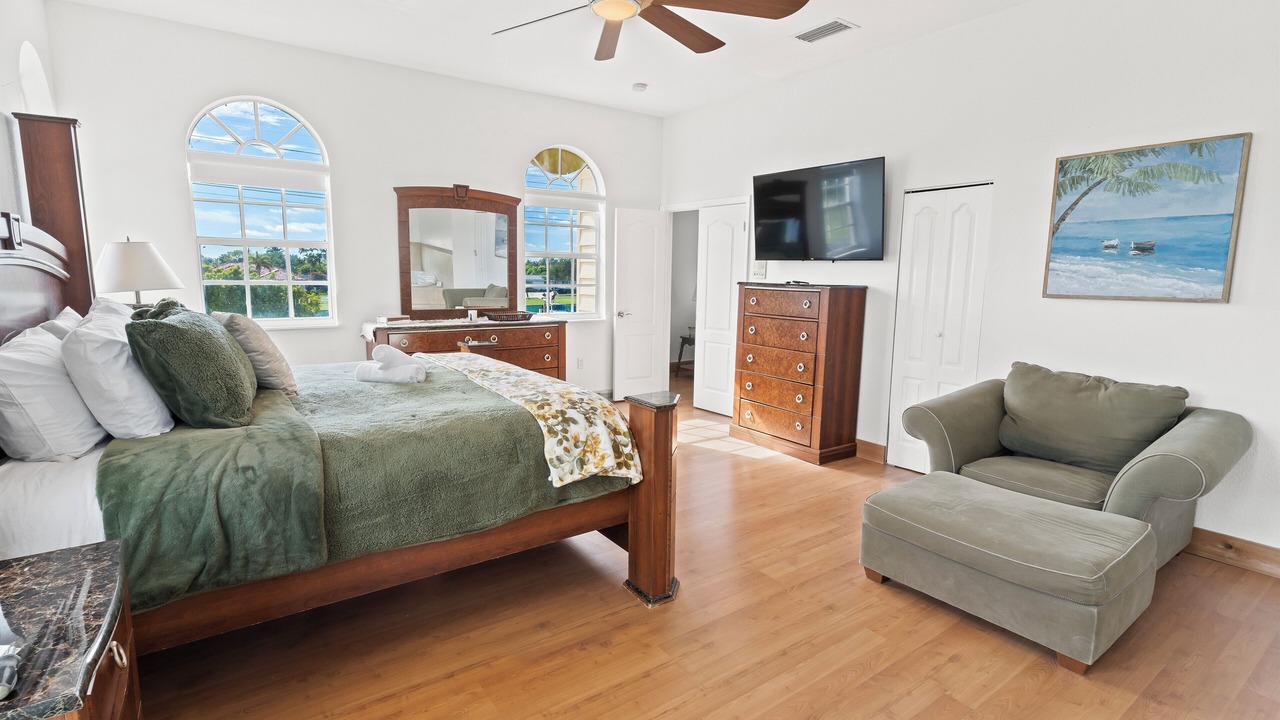 Photo of Bedroom in Miami Springs