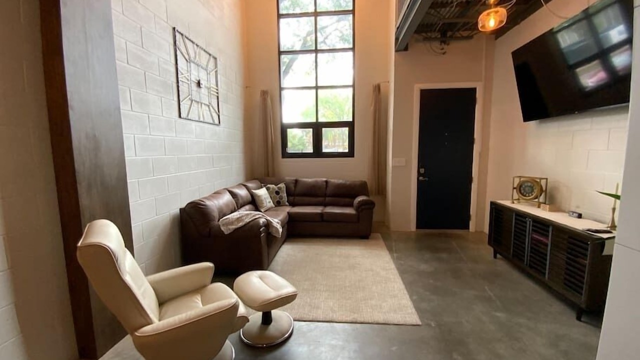 Photo of Livingroom in Historic Ybor