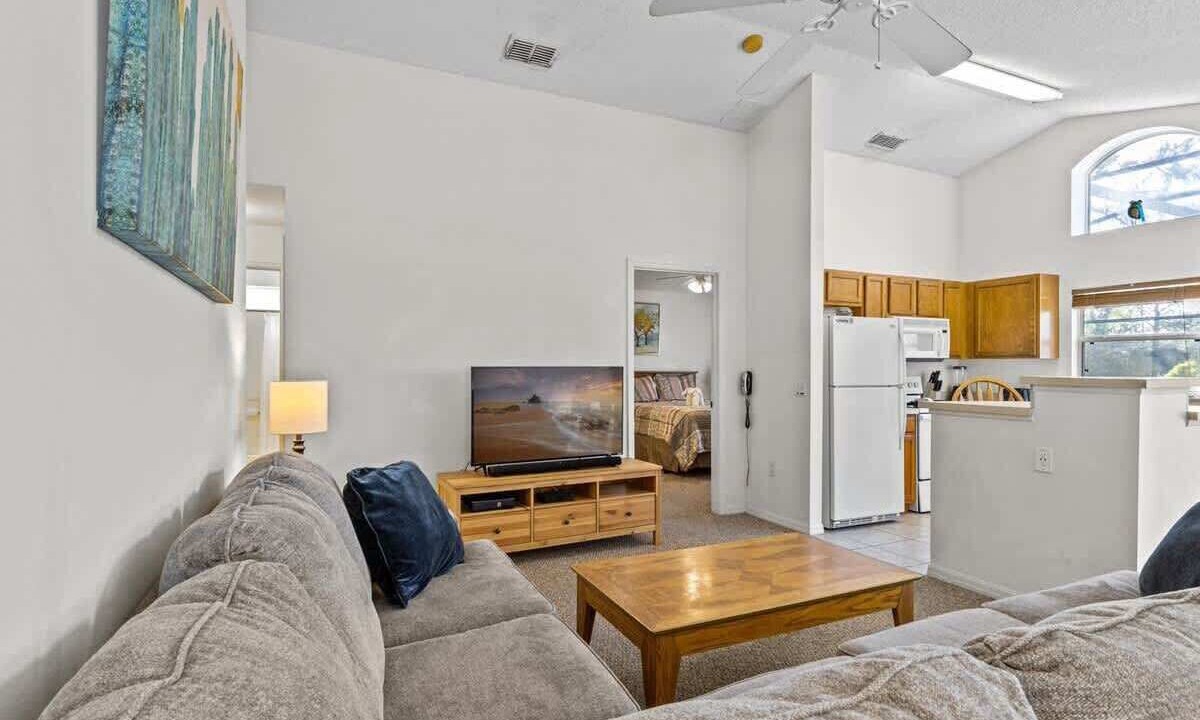 Photo of Livingroom in Haines City