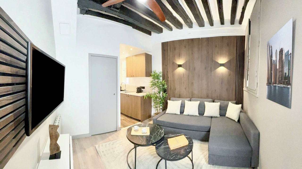 Photo of Bedroom in Saint-Merri