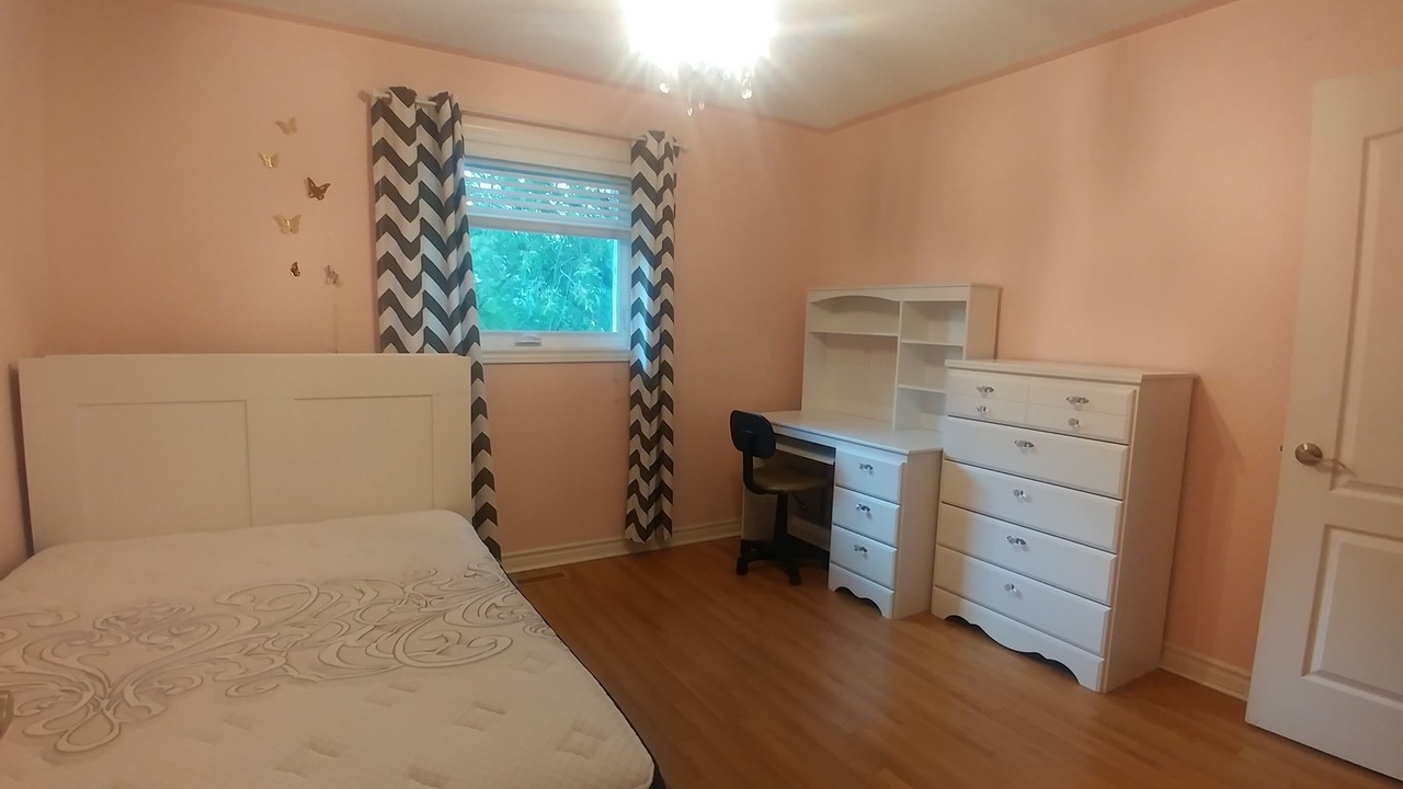 Photo of Bedroom in Richmond Hill