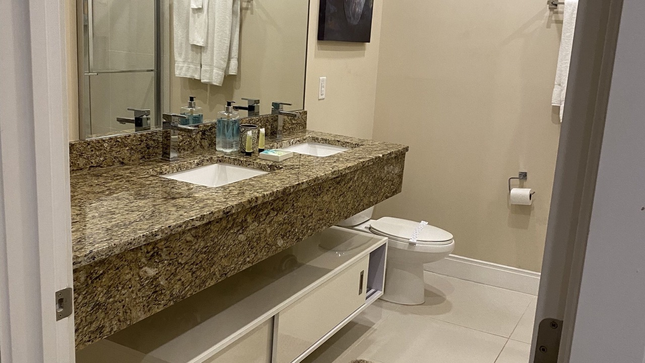 Photo of Bathroom in Lake Buena Vista