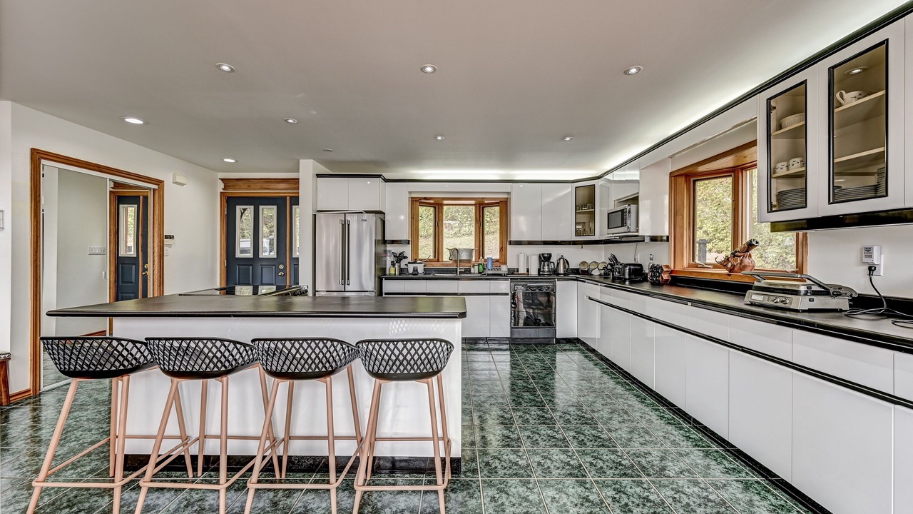 Photo of Kitchen in Penetanguishene