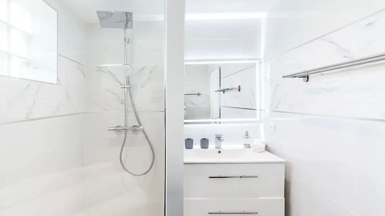 Photo of Bathroom in Villejuif