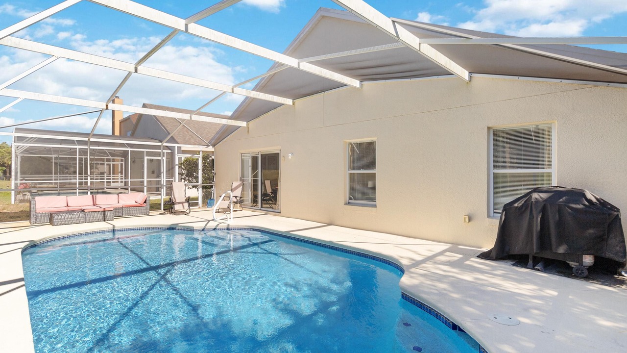 Photo of Outdoor in Lake Davenport Estates