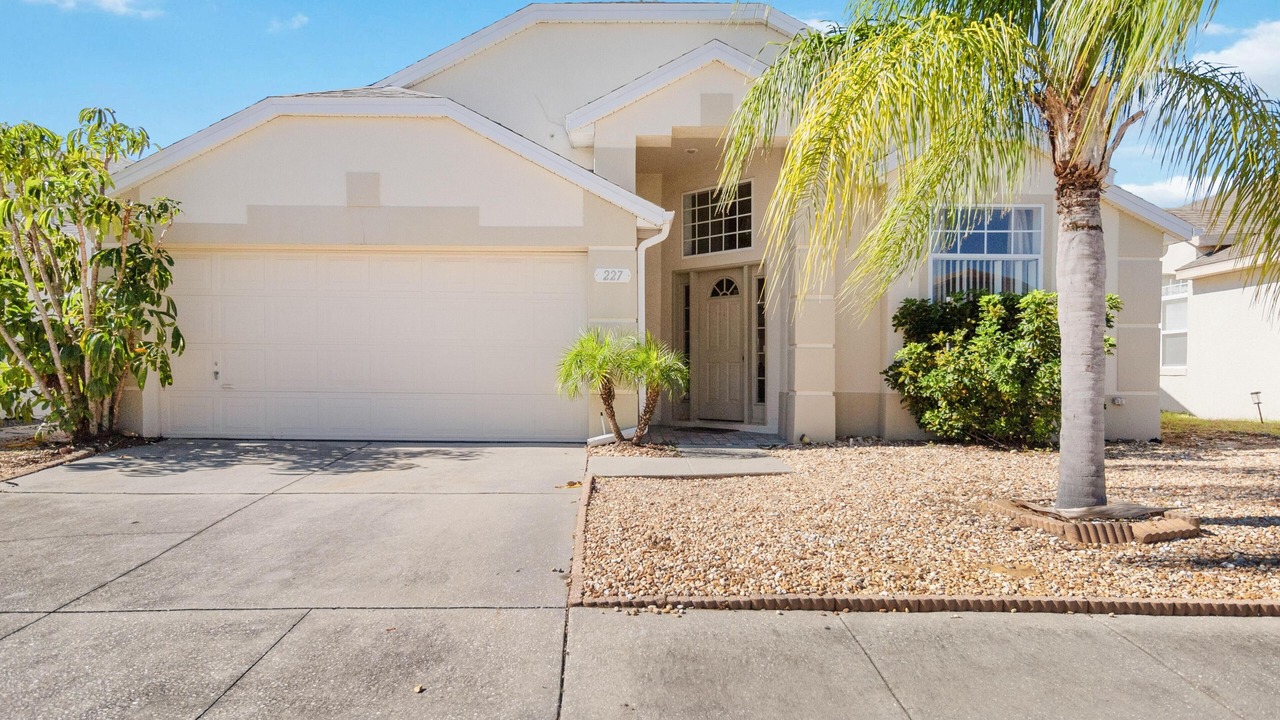Photo of Outdoor in Lake Davenport Estates