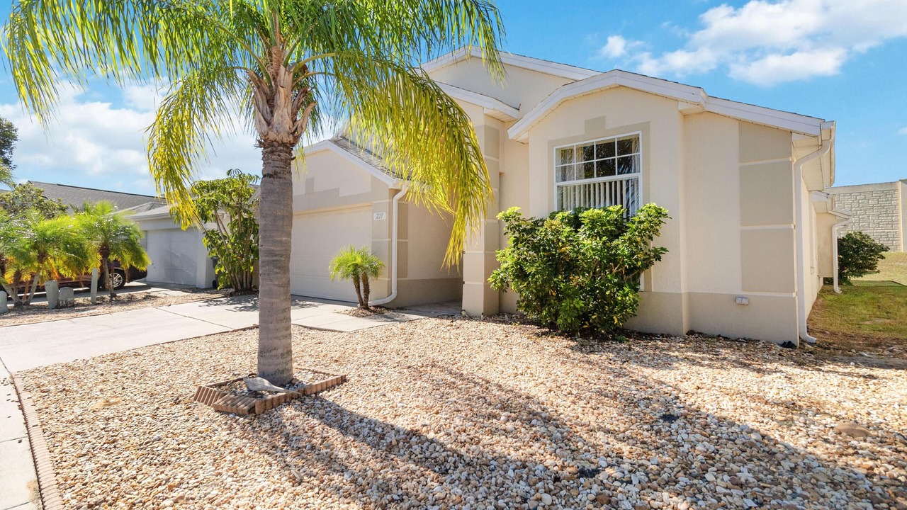Photo of Outdoor in Lake Davenport Estates