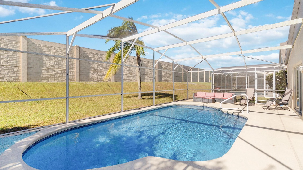 Photo of Outdoor in Lake Davenport Estates