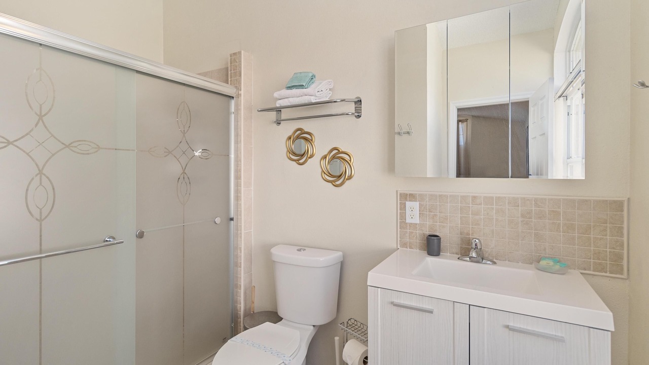 Photo of Bathroom in Lake Davenport Estates