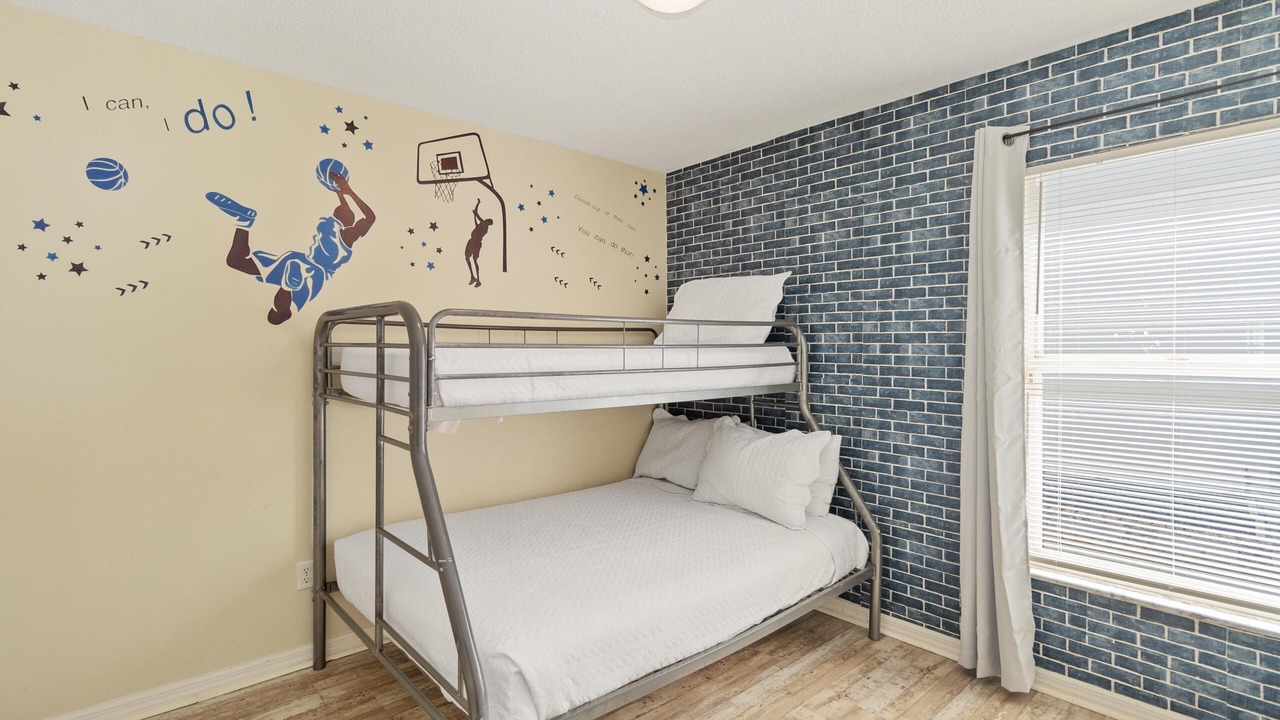 Photo of Bedroom in Lake Davenport Estates