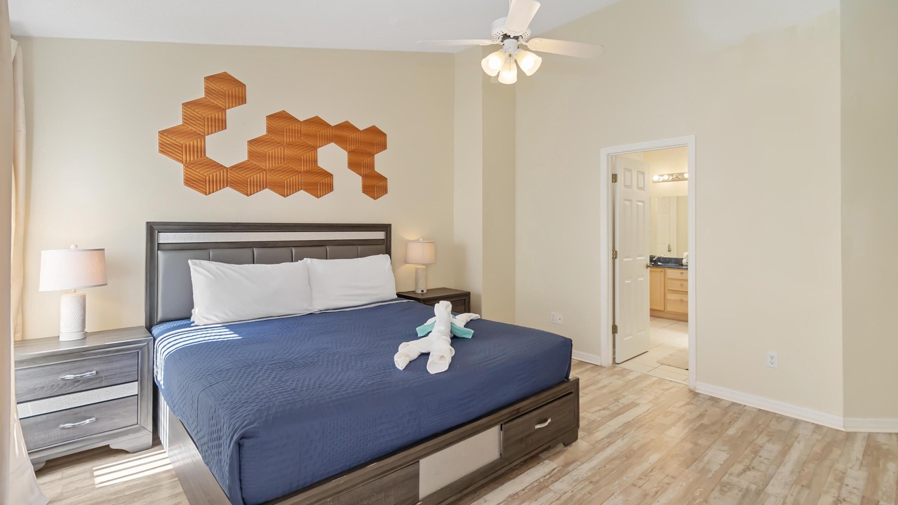 Photo of Bedroom in Lake Davenport Estates