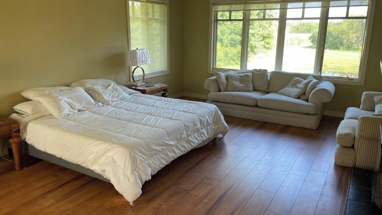 Photo of Bedroom in Chatham-Kent