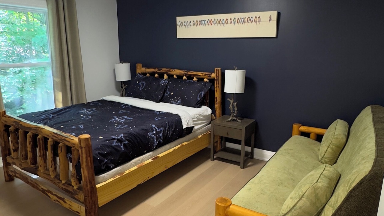 Photo of Bedroom in Muskoka Lakes